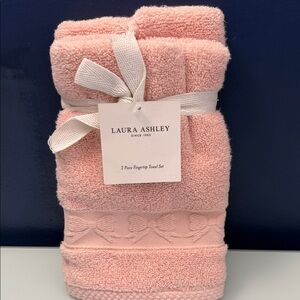 NWT Laura Ashley Pink Bow Hand Towels